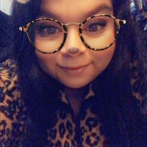 Meet your Posher, Sylvia